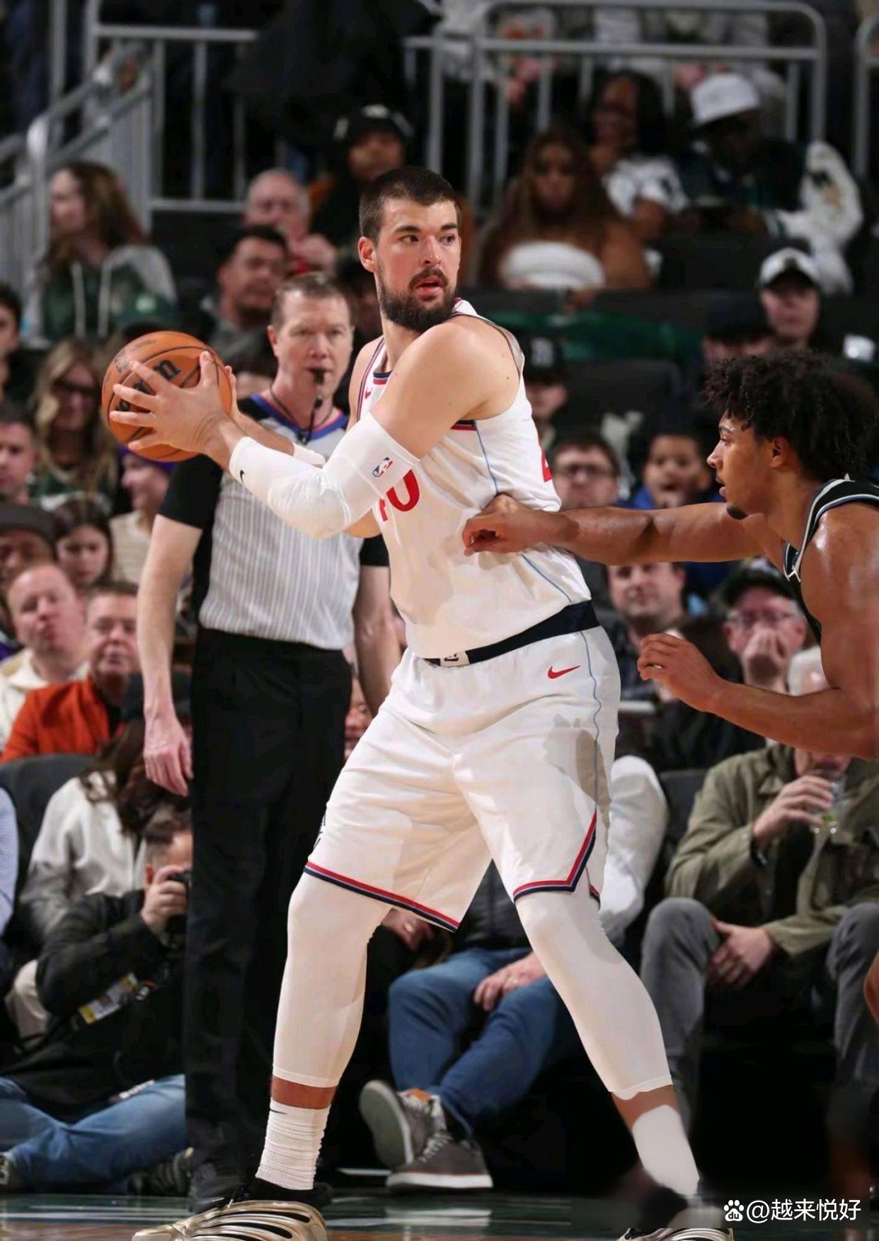 九游娱乐互动中心-哈登对阵马龙展开拉锯大战，最终险胜对手！的简单介绍