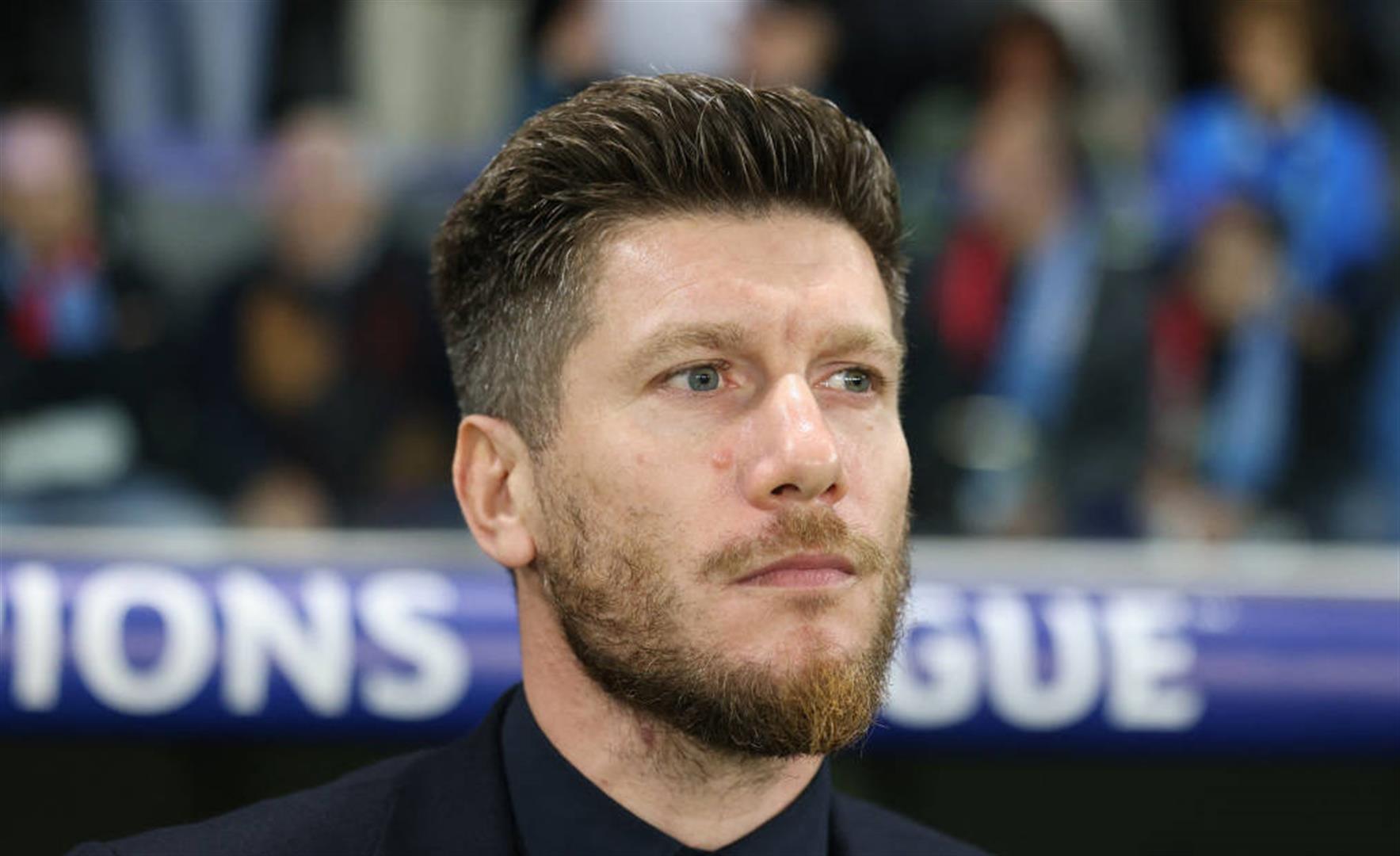 九游娱乐APP入口-包含荷甲集结日走向成谜，阿森纳单刀错失，态度坚定，年轻球员得到机会的词条